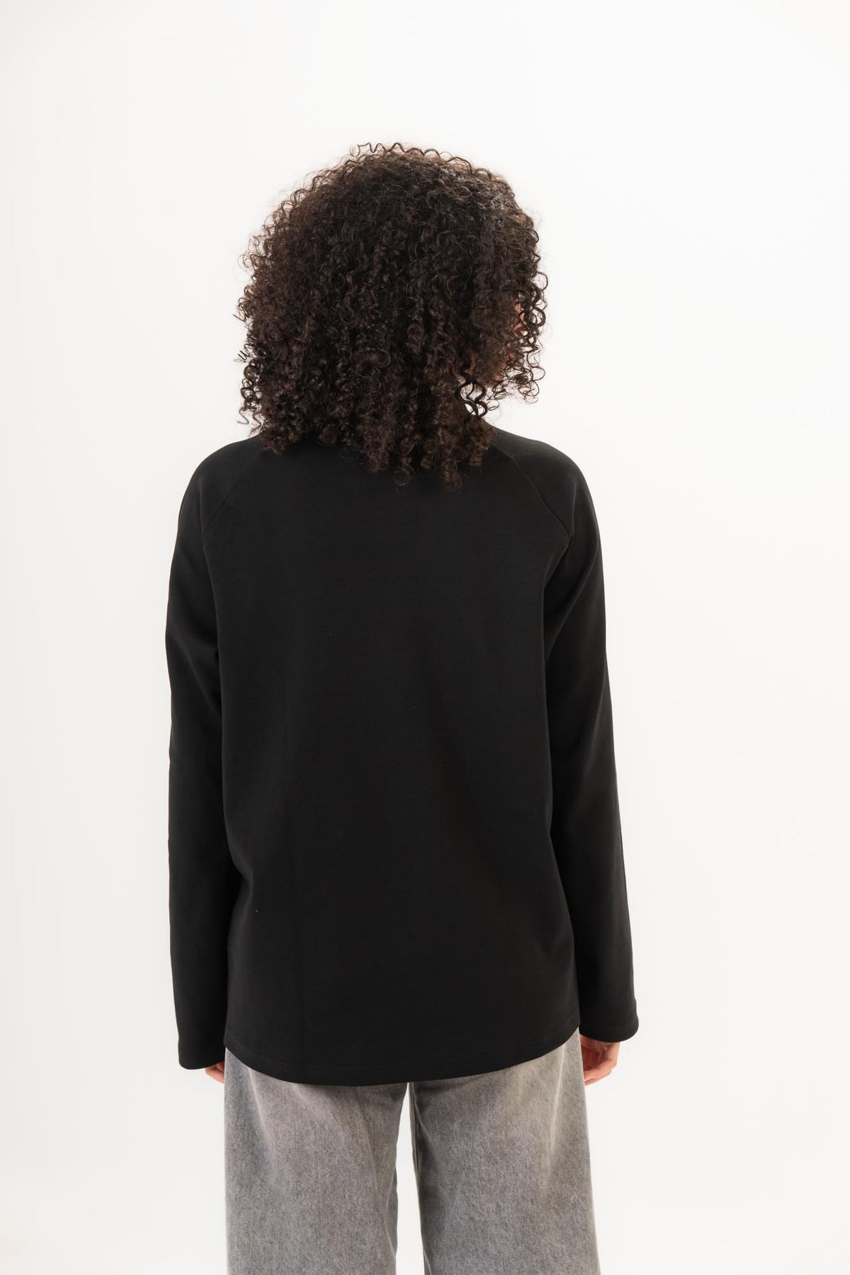 Essential Long Sleeve - Black